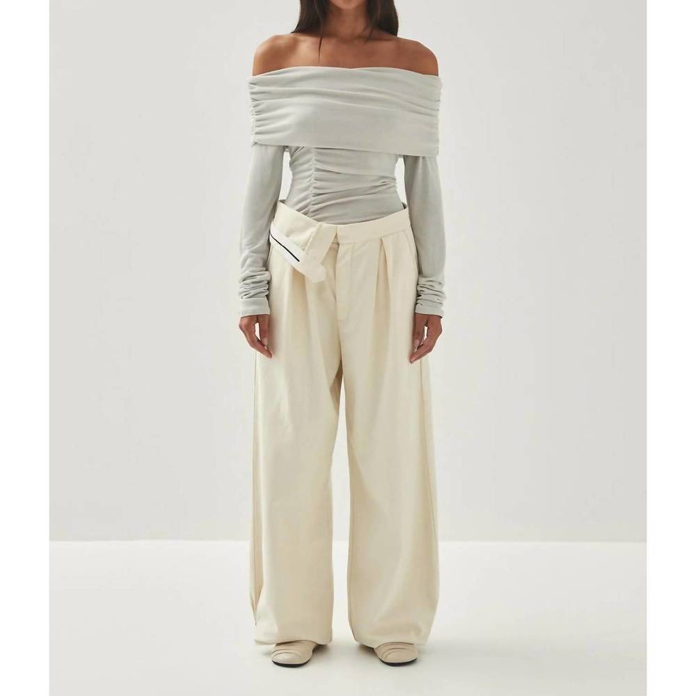 NEW ALOHAS emica off-the-shoulder top in grey